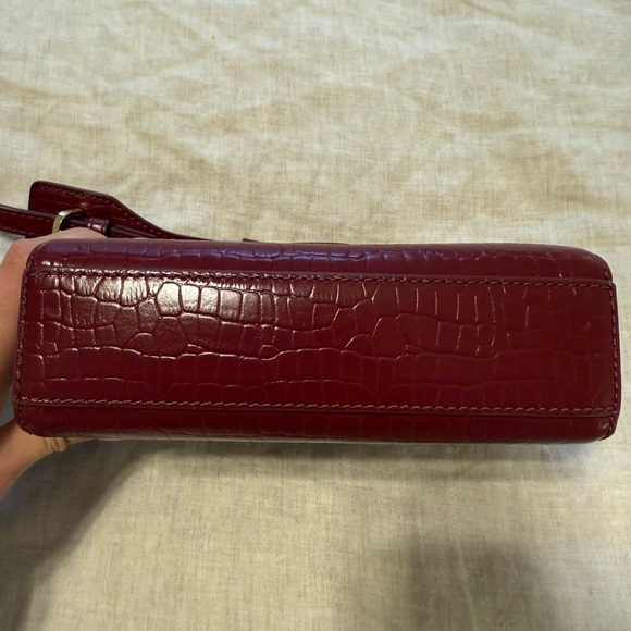 Marc Jacobs Burgundy Crossbody Bag - Picture 6 of 8